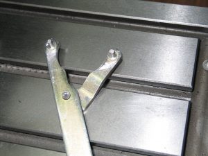 Ключ для откручивания нижней гайки шпинделя КАФ-25С
