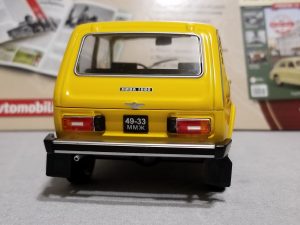 №5 Легендарные советские автомобили ВАЗ-2121 ’Нива’ 1/24, масштабная модель, 1:24, Hachette, вид сзади