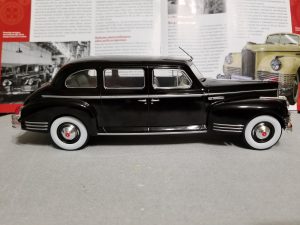 №7 Легендарные советские автомобили ЗИС-110 1/24, масштабная модель, 1:24, Hachette, вид с правой стороны