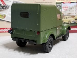 №9 Легендарные советские автомобили ГАЗ-69 1/24, масштабная модель, 1:24, Hachette, вид справа сзади