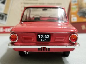 №11 Легендарные советские автомобили ЗАЗ-966 1/24, масштабная модель, 1:24, Hachette, вид сзади