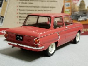 №11 Легендарные советские автомобили ЗАЗ-966 1/24, масштабная модель, 1:24, Hachette, вид сзади справа