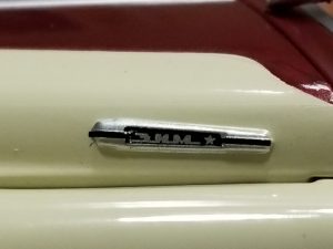 №14 Легендарные советские автомобили ЗИМ ГАЗ-12 1/24, масштабная модель, 1:24, Hachette, Ашет, шильдик на капоте