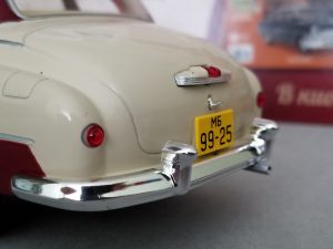 №14 Легендарные советские автомобили ЗИМ ГАЗ-12 1/24, масштабная модель, 1:24, Hachette, Ашет, вид на задний бампер
