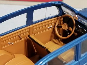 №15 Легендарные советские автомобили ЗМА Москвич 400-420А 1/24, масштабная модель, 1:24, Hachette, Ашет, вид на обшивку левых дверей