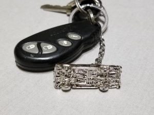Серия партворков Волга М21 1/8, масштабная модель, 1:8, ДеАгостини, подарочный брелок на связке ключей