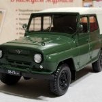 №16 Легендарные советские автомобили УАЗ-469Б 1/24, масштабная модель, 1:24, Hachette, Ашет, вид спереди слева