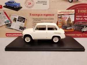 №17 Легендарные советские автомобили ЗАЗ-965А 1/24, масштабная модель, 1:24, Hachette, Ашет, модель на подставке с левой стороны