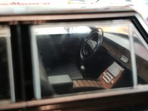 №18 Легендарные советские автомобили ЗИЛ-114 1/24, масштабная модель, 1:24, Hachette, Ашет, вид на торпеду через правое окно