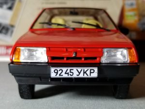 №19 Легендарные советские автомобили ВАЗ-2108 1/24, масштабная модель, 1:24, Hachette, Ашет, вид спереди