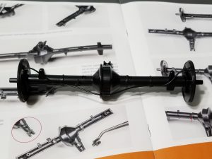 №31 Серия партворков Волга М21 1/8, масштабная модель, 1:8, ДеАгостини, задний мост с уложенной тормозной магистралью