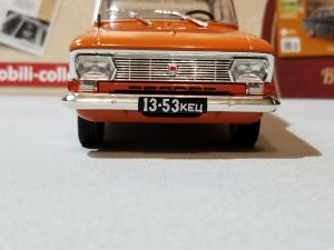 №21 Легендарные советские автомобили Москвич-412 1/24, масштабная модель, 1:24, Hachette, Ашет, вид на передок снизу
