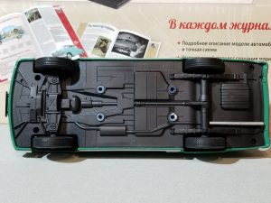 №22 Легендарные советские автомобили ГАЗ-22 Волга универсал 1/24, масштабная модель, 1:24, Hachette, Ашет, вид снизу