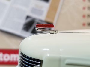 №23 Легендарные советские автомобили лимузин ЗИС-101А 1/24, масштабная модель, 1:24, Hachette, Ашет, вид на "флажок" со звездой