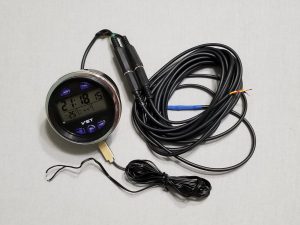 Автомобильные часы VST-7042V с переделанным подключением датчиков температуры