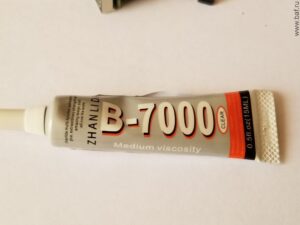 Тюбик с клеем B-7000